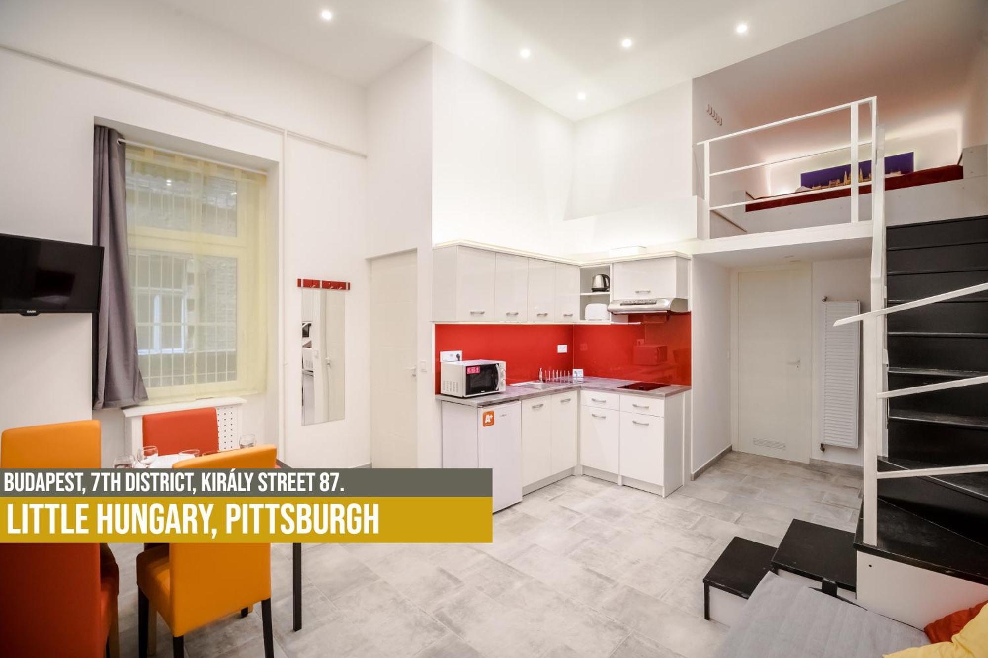 Little Americas Kiraly Street Apartments บูดาเปสต์ ภายนอก รูปภาพ